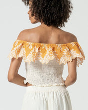 Surkana - Top crop bordado Beige