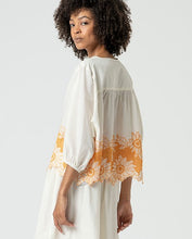 Surkana - Blusa bordado Beige