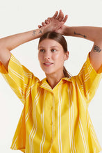 Compañía Fantástica  - Camisa rayas amarillas