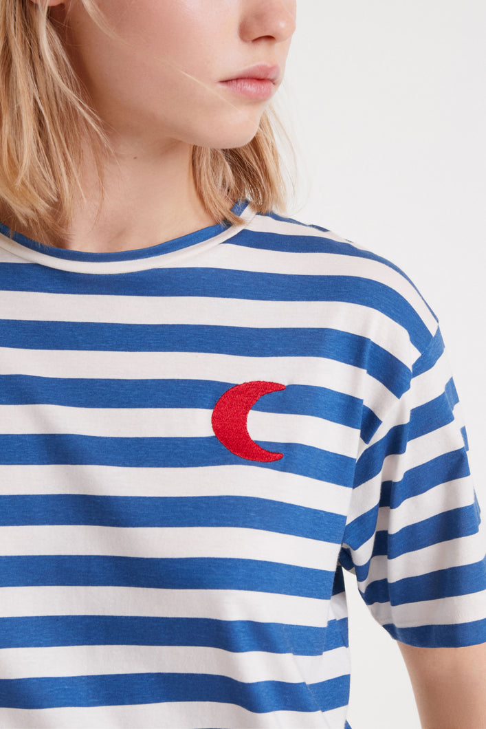 Compañía Fantástica  - Camiseta Rayas azules luna bordada