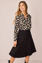 Smile - Falda Agua Negra